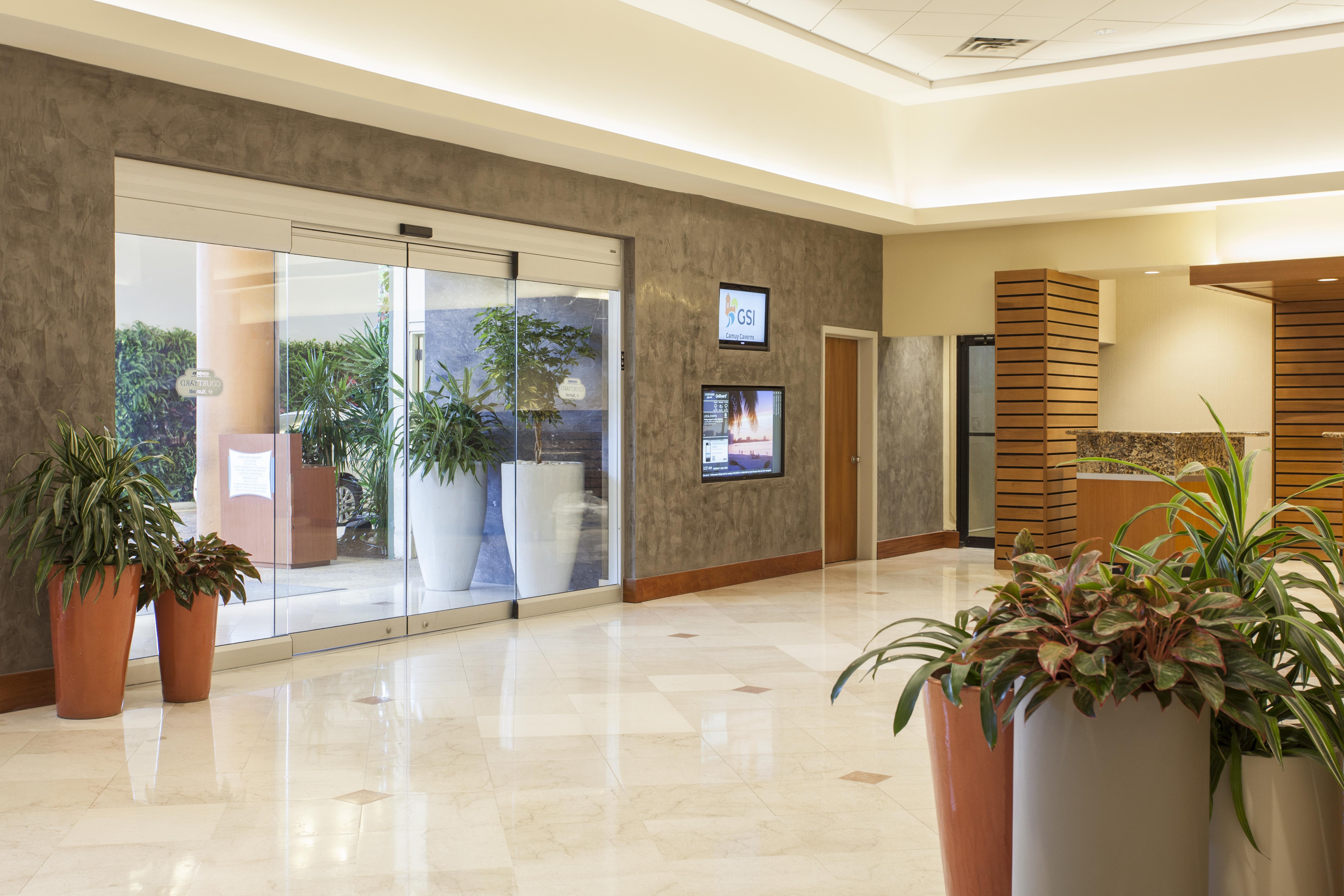 Courtyard By Marriott Isla Verde Beach Resort San Juan Eksteriør bilde