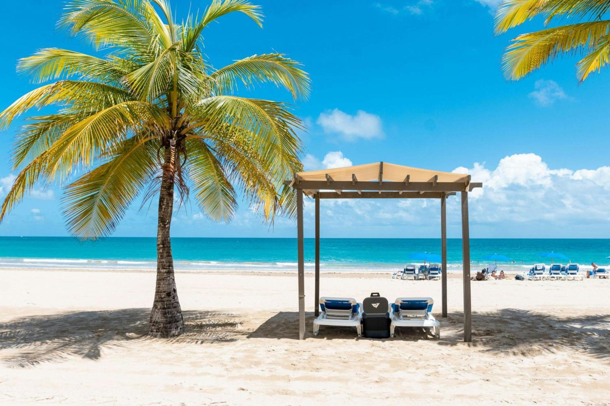 Courtyard By Marriott Isla Verde Beach Resort San Juan Eksteriør bilde