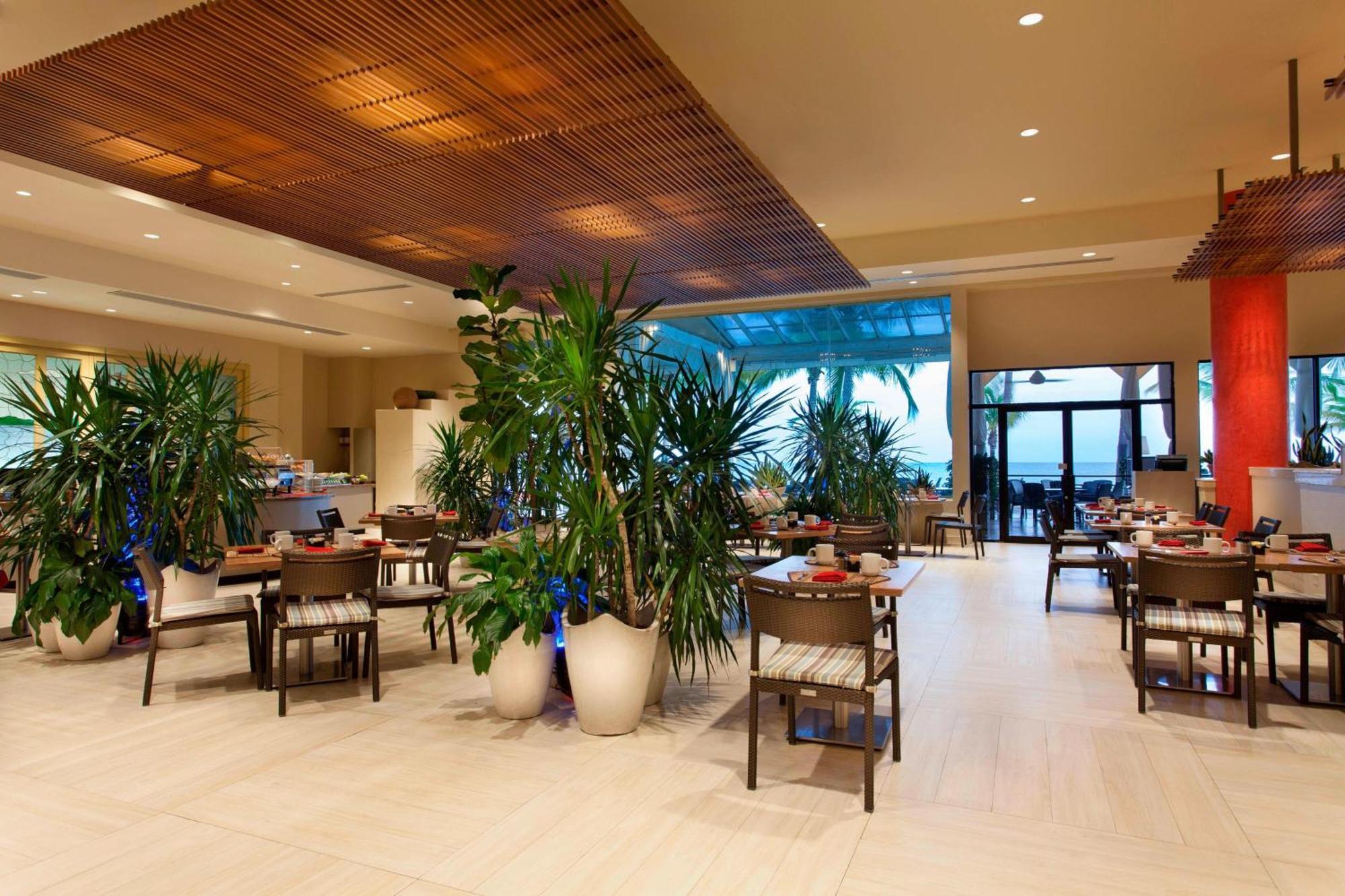 Courtyard By Marriott Isla Verde Beach Resort San Juan Eksteriør bilde