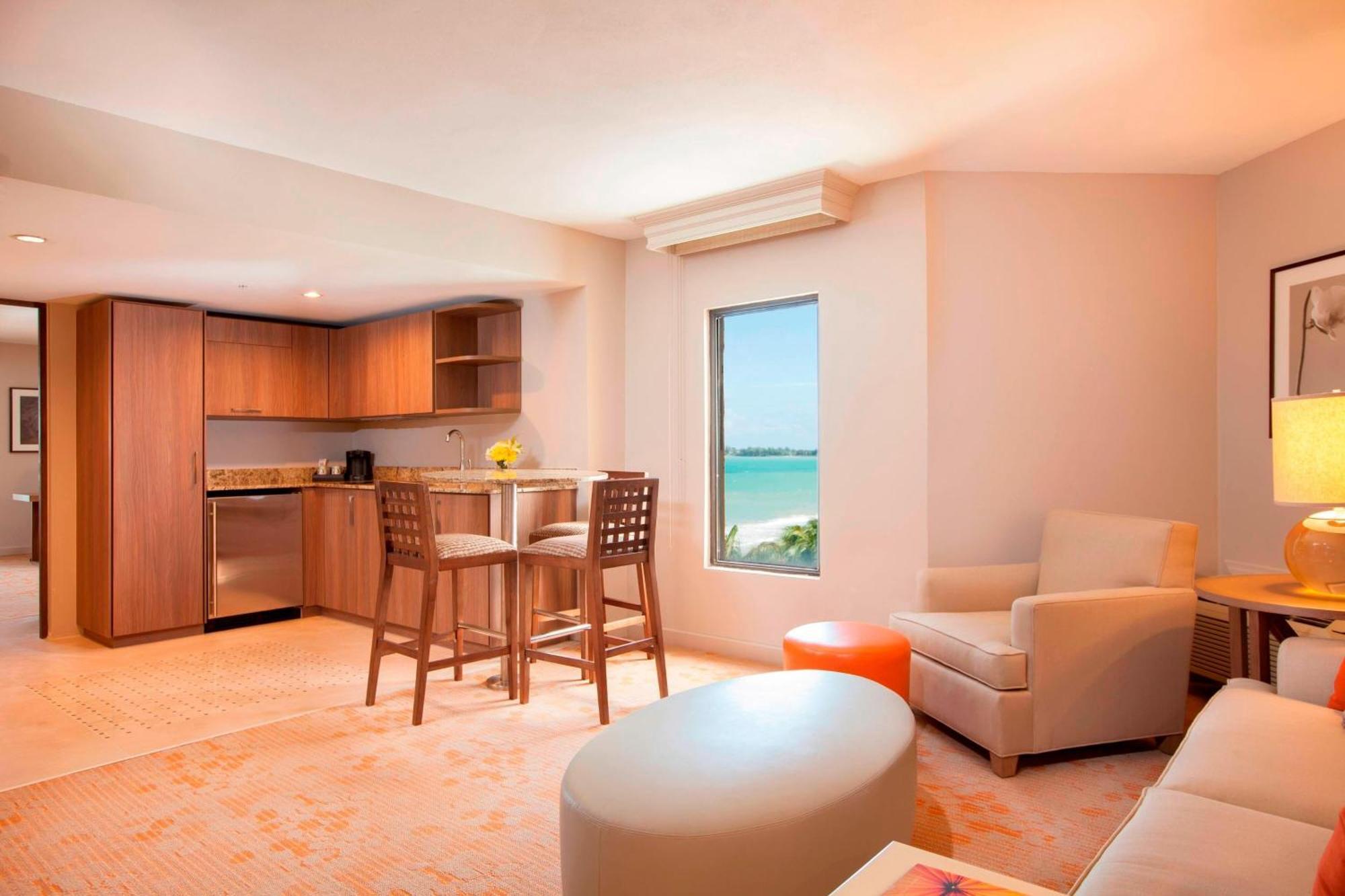 Courtyard By Marriott Isla Verde Beach Resort San Juan Eksteriør bilde