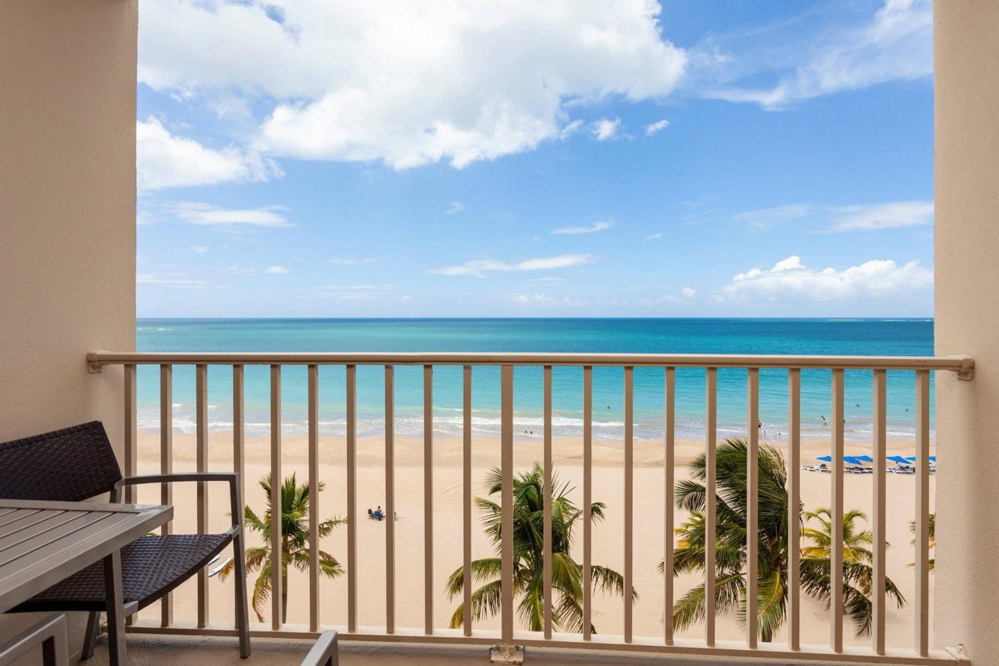 Courtyard By Marriott Isla Verde Beach Resort San Juan Eksteriør bilde