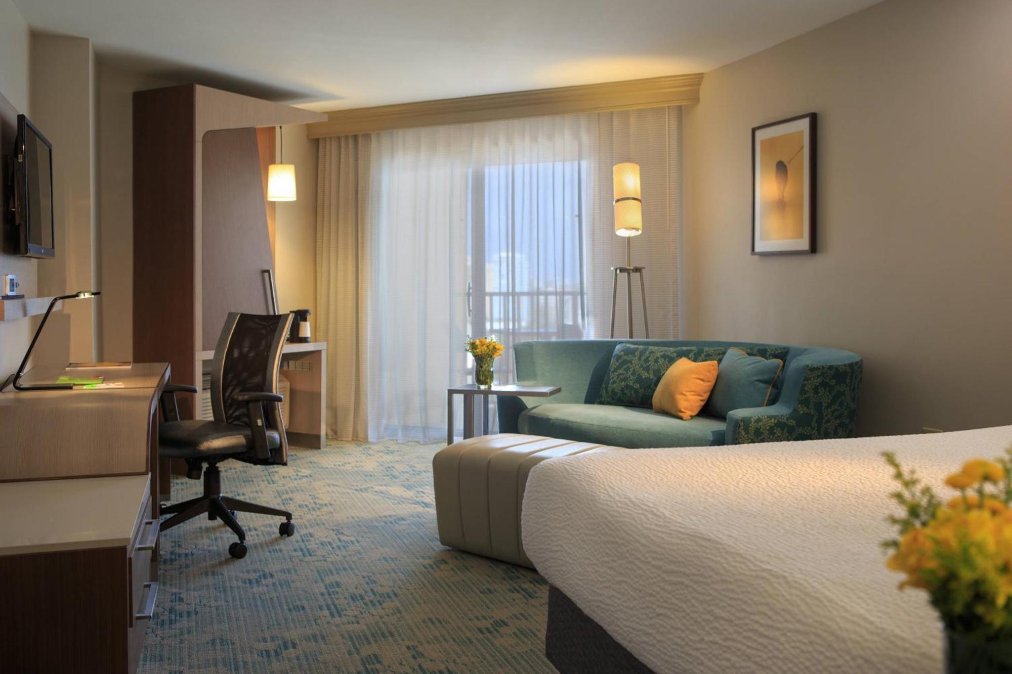 Courtyard By Marriott Isla Verde Beach Resort San Juan Eksteriør bilde