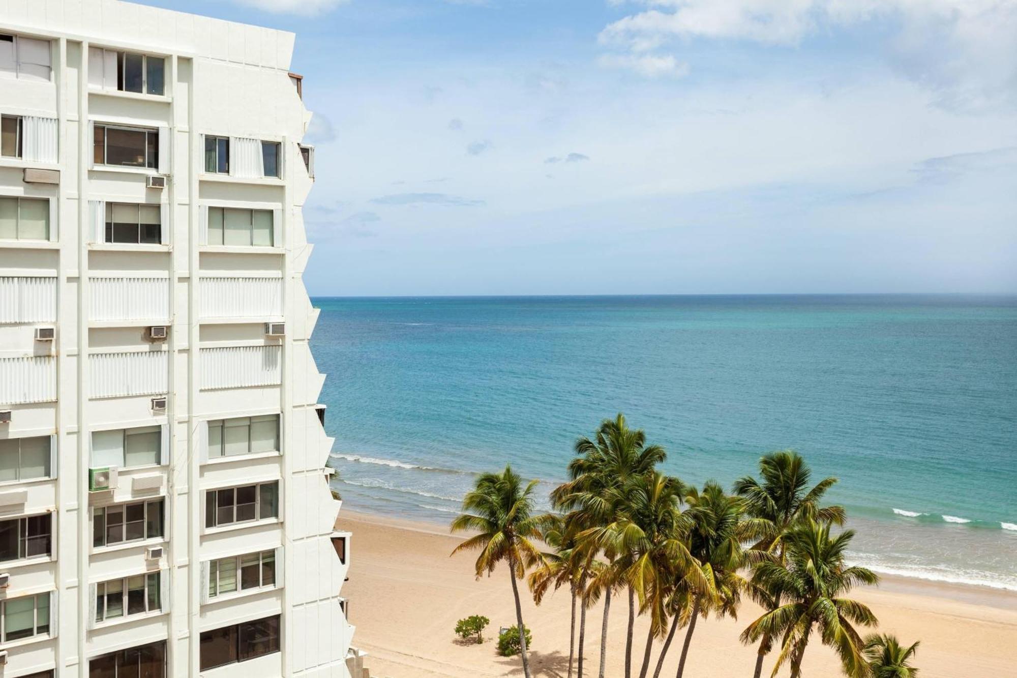 Courtyard By Marriott Isla Verde Beach Resort San Juan Eksteriør bilde